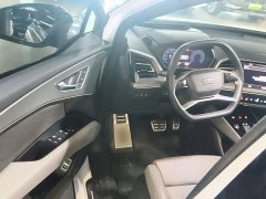 Audi Q5 e-tron 2023 40 e-tron Starlight Mecha Package - ფოტო 16
