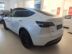 Tesla Model Y 2022 Facelift Long Range All-Wheel Drive - ფოტო 5