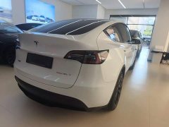 Tesla Model Y 2022 Facelift Long Range All-Wheel Drive - ფოტო 7