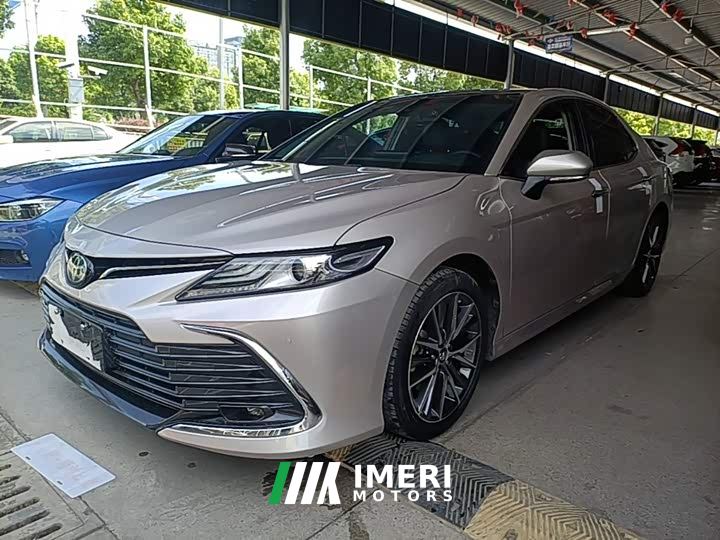 Toyota Camry 2.5G Luxury