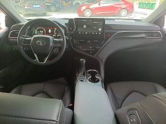 Toyota Camry 2.5G Luxury - ფოტო 10