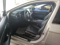 Toyota Camry 2.5G Luxury - ფოტო 16