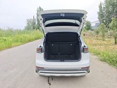Volkswagen Touareg 2025 Sharp 300TSI Keen Edition - ფოტო 19