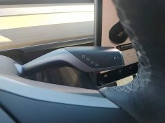 Tesla Model Y Standard Range RWD - ფოტო 14