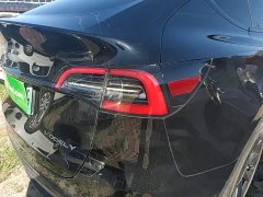 Tesla Model Y Standard Range RWD - ფოტო 8