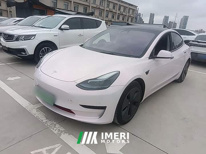 Tesla Model 3 Rear-Wheel Drive