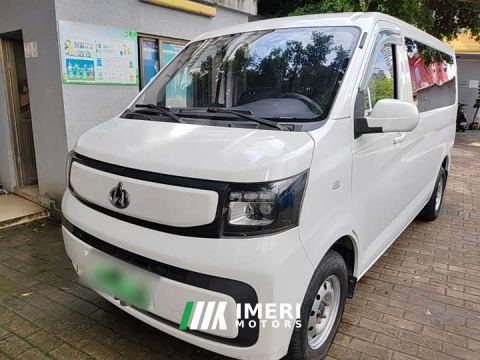 2025 Changan Ruixing EM60 Passenger Comfort 6-Seater 300km Rear-Hinged Door
