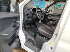 Changan Ruixing EM60 Passenger Comfort 6-Seater 300km Rear-Hinged Door - ფოტო 16