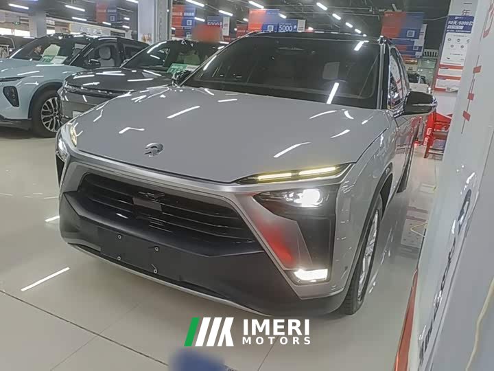 NIO ES8 415KM Six-Seater
