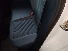 Volkswagen Touareg 300TSI Two-Wheel Drive Moonlight Edition - ფოტო 17
