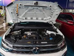 Volkswagen Touareg 300TSI Two-Wheel Drive Moonlight Edition - ფოტო 20