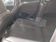 Tesla Model Y Rear-Wheel Drive - ფოტო 13