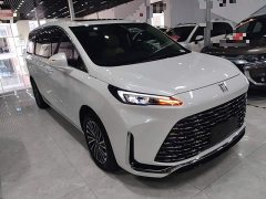 Buick GL8 New Energy Lusang Respect Edition - ფოტო 4