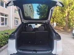 Tesla Model Y L Long Range All-Wheel Drive - ფოტო 19