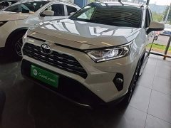 Toyota RAV4 2.0L CVT FWD Premium - ფოტო 2