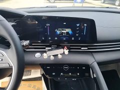 Hyundai Elantra 1.5L CVT Luxury - ფოტო 13