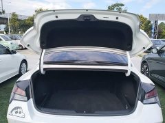 Hyundai Elantra 1.5L CVT Luxury - ფოტო 19