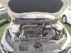 Hyundai Elantra 1.5L CVT Luxury - ფოტო 20