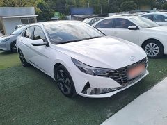 Hyundai Elantra 1.5L CVT Luxury - ფოტო 4