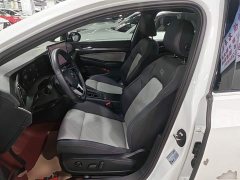 Volkswagen Golf Facelift 300TSI R-Line - ფოტო 15