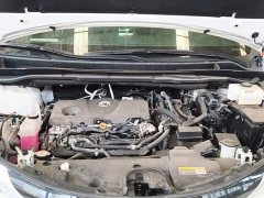 Toyota Gravia 2.5L Hybrid Luxury - ფოტო 20