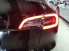 Tesla Model Y 2022 Facelift Rear-Wheel Drive - ფოტო 8
