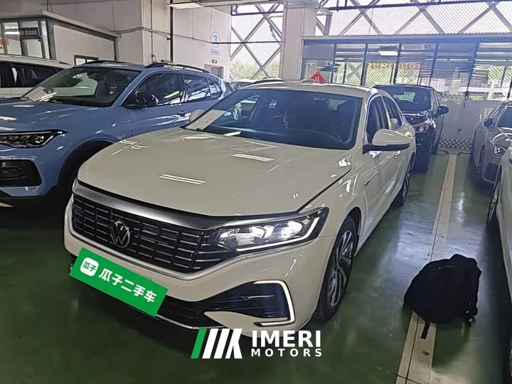 Volkswagen Passat Plug-in Hybrid 430PHEV Hybrid Elite Edition - ავტომობილი ჩინეთიდან