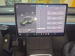 Tesla Model Y Rear-Wheel Drive - ფოტო 13