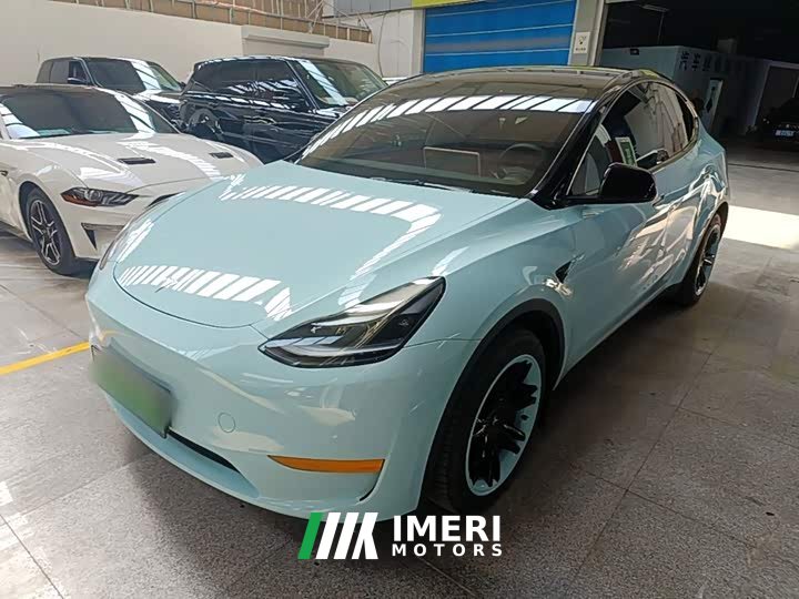 Tesla Model Y Facelift Rear-Wheel Drive