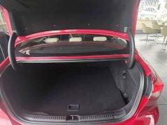Ford Focus Sedan EcoBoost 180 Automatic Trend - ფოტო 19