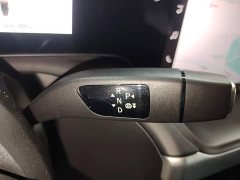 XPeng P7 586E - ფოტო 14