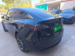 Tesla Model Y Rear-Wheel Drive - ფოტო 5