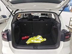 Volkswagen Touran 2023 200TSI DSG Smart Connected Edition - ფოტო 19