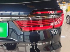 Honda Odyssey 2.0L e:HEV Sharp Comfort Edition - ფოტო 8