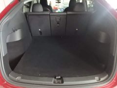 Tesla Model Y Rear-Wheel Drive - ფოტო 19
