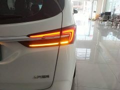 Buick GL8 Land Official Business Class 652T Comfort Edition - ფოტო 8
