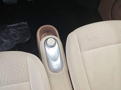 Wuling Hongguang MINIEV Fourth Generation Four-Door Advanced Edition - ფოტო 14