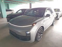 Li Auto L8 Ultra Smart Refresh Edition - ფოტო 1