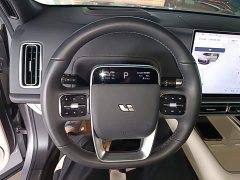 Li Auto L8 Ultra Smart Refresh Edition - ფოტო 11