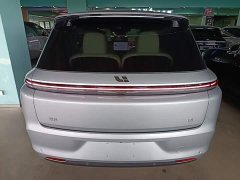 Li Auto L8 Ultra Smart Refresh Edition - ფოტო 6