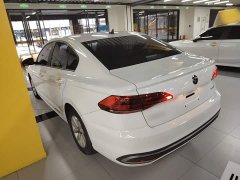 Volkswagen Bora 1.5L Automatic Comfort Limited Edition - ფოტო 5