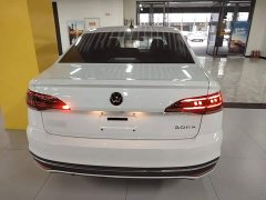 Volkswagen Bora 1.5L Automatic Comfort Limited Edition - ფოტო 6