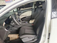 Buick Weilan 6 Plug-in Hybrid Connected Fashion Edition - ფოტო 15