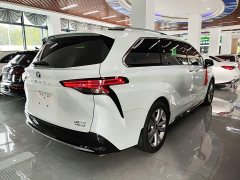 Toyota Sienna 2.5L Hybrid Premium Edition - ფოტო 7