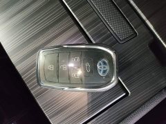 Toyota Sienna 2.5L Hybrid Premium Edition - ფოტო 9