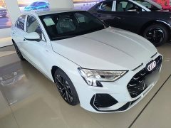 Audi A3 A3L Limousine 35TFSI Feichi Comfort Edition - ფოტო 4