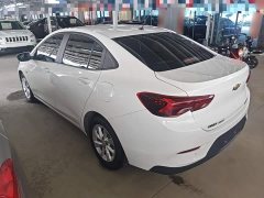 Chevrolet Cruze 325T Automatic Joyful Edition - ფოტო 5