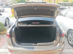 Geely Emgrand 4th Generation 1.5L CVT Luxury - ფოტო 19