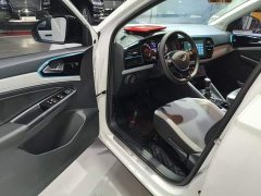 Volkswagen Jetta VS5 280TSI Automatic Gloss Comfort Edition - ფოტო 16