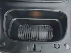 Tesla Model Y Long Range All-Wheel Drive - ფოტო 20